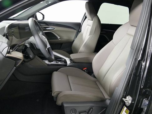 New 2025 Audi Q5 Premium Plus image 14