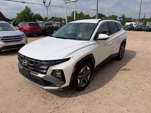 Used 2025 Hyundai Tucson SEL image 3