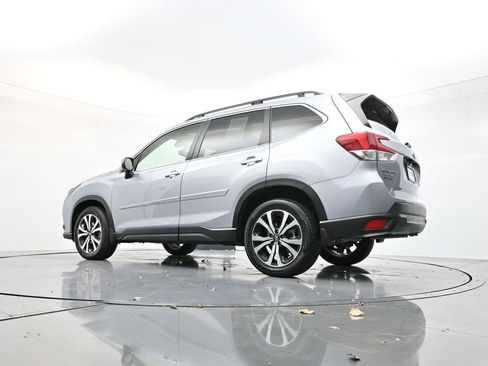 Used 2024 Subaru Forester Limited image 31