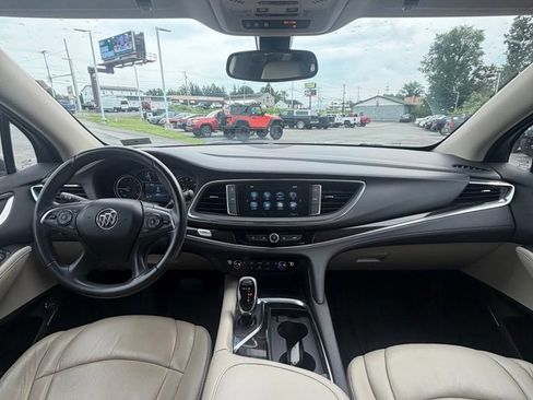 Used 2018 Buick Enclave Essence AWD/4WD image 16