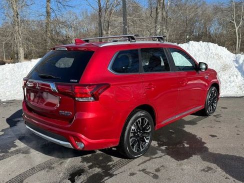 Used 2018 Mitsubishi Outlander 4WD Plug-In Hybrid image 8
