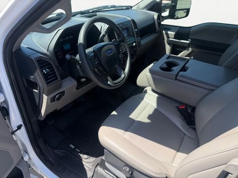 Used 2022 Ford F250 XL w/ Power Equipment Group RWD image 14