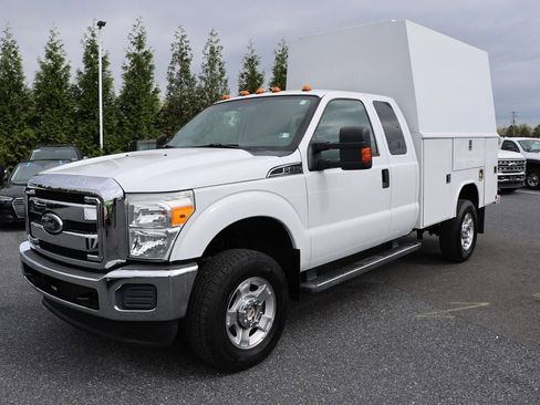 Used 2011 Ford F350 XLT w/ Snow Plow Prep Pkg AWD/4WD image 2