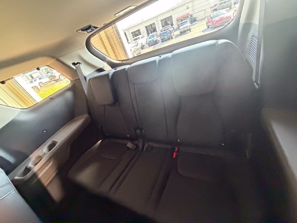Used 2025 Kia Carnival SX FWD image 22