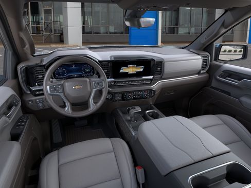 New 2026 Chevrolet Silverado 1500 LTZ w/ Technology Package AWD/4WD image 15