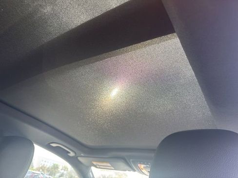 Used 2025 Mercedes-Benz GLE 350 4MATIC image 6