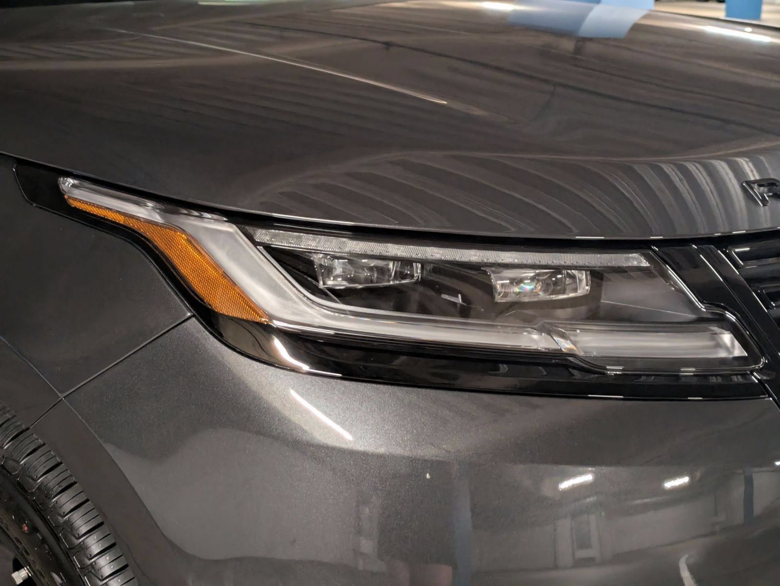 New 2026 Land Rover Range Rover Velar S AWD/4WD image 17