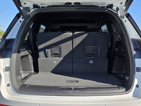 New 2025 Jeep Grand Cherokee L Altitude image 23