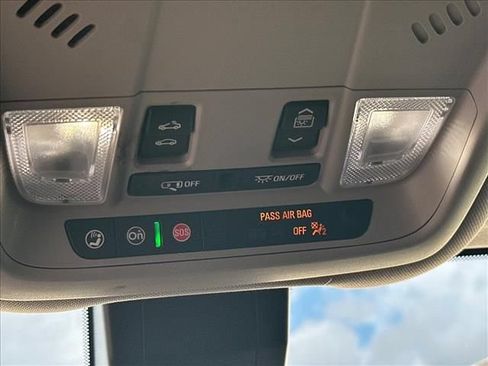 Certified 2022 GMC Terrain SLE w/ Driver Convenience Package FWD image 32