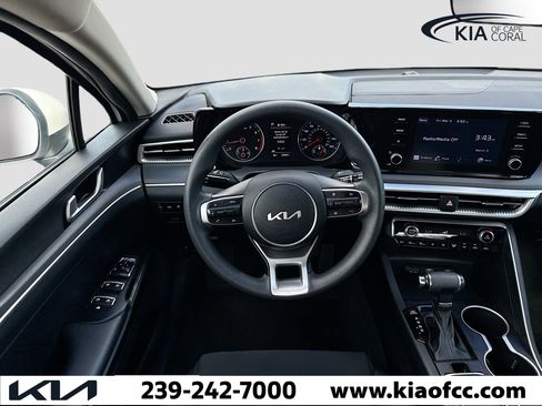 Used 2022 Kia K5 LXS image 16