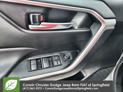 Used 2024 Toyota RAV4 XLE image 21