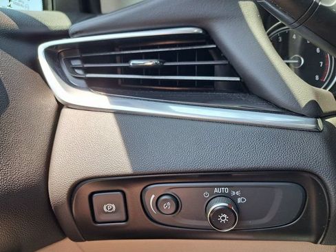 Used 2020 Buick Enclave Essence w/ Sound and Sites Package FWD image 22