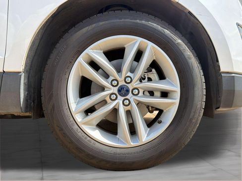 Used 2018 Ford Edge SEL w/ Equipment Group 201A image 11