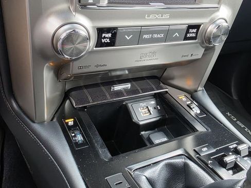 Used 2021 Lexus GX 460 Luxury w/ Accessory Package AWD/4WD image 26