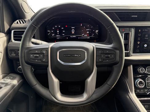 Used 2024 GMC Yukon Denali AWD/4WD image 14