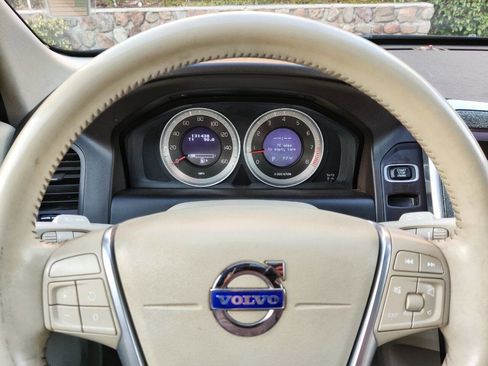 Used 2013 Volvo XC60 3.2 image 10