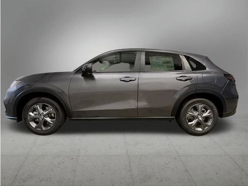 New 2026 Honda HR-V LX image 2