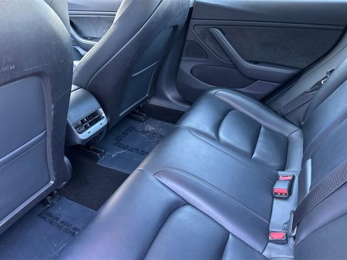 Used 2020 Tesla Model 3 Long Range image 11