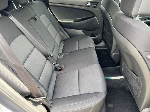 Used 2017 Hyundai Tucson SE image 18