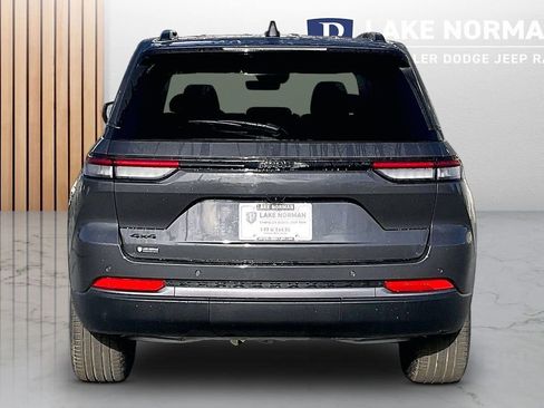 New 2026 Jeep Grand Cherokee Limited w/ Limited Altitude Package AWD/4WD image 8
