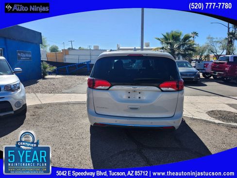 Used 2017 Chrysler Pacifica Touring-L Plus w/ Advanced Safetytec Group image 10