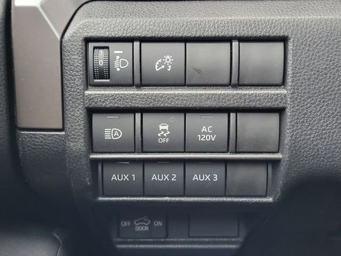 Used 2024 Toyota Tacoma TRD Off-Road image 27