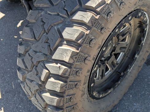 Used 2016 Jeep Wrangler Unlimited Rubicon w/ Connectivity Group AWD/4WD image 43