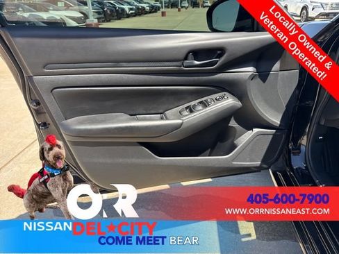 Used 2024 Nissan Altima 2.5 S FWD image 14