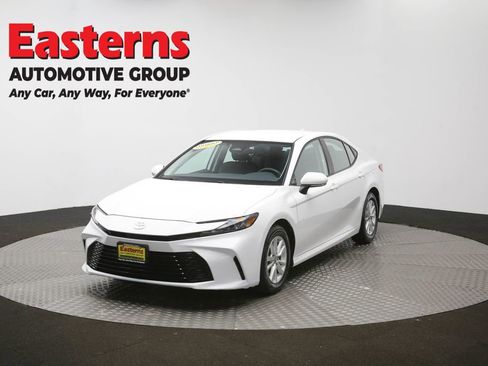 Used 2025 Toyota Camry LE FWD image 55