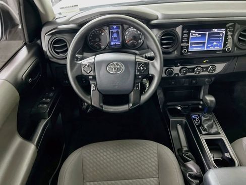 Used 2020 Toyota Tacoma SR AWD/4WD image 19