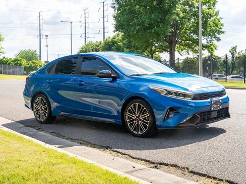 Used 2023 Kia Forte GT w/ GT2 Package FWD image 4