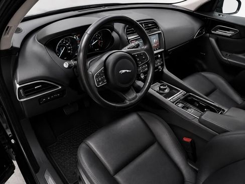 Used 2020 Jaguar F-PACE Premium AWD/4WD image 11