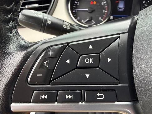 Used 2022 Nissan Rogue Sport SV AWD/4WD image 27