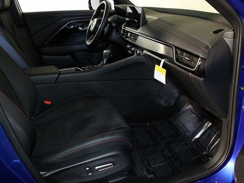 Used 2025 Acura ADX A-Spec image 33