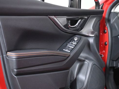 Used 2020 Subaru Crosstrek 2.0i Limited w/ Moonroof Package image 31