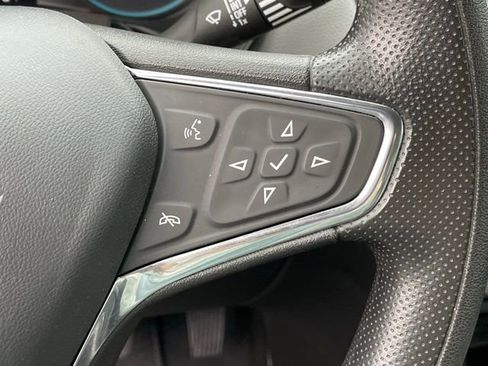 Used 2021 Chevrolet Equinox LS AWD/4WD image 16