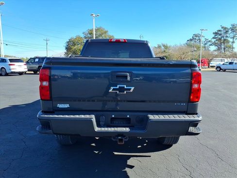 Used 2018 Chevrolet Silverado 1500 LT w/ All Star Edition image 3