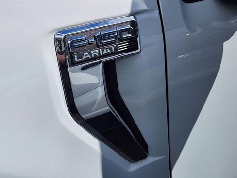 Used 2025 Ford F150 Lariat w/ Equipment Group 501A Mid AWD/4WD image 5