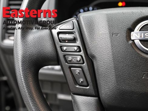 Used 2022 Nissan Frontier S RWD image 15