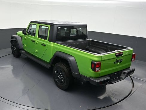 Used 2025 Jeep Gladiator Sport AWD/4WD image 17
