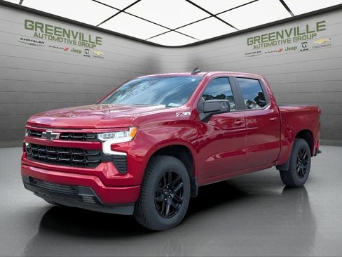 Used 2023 Chevrolet Silverado 1500 RST image 2