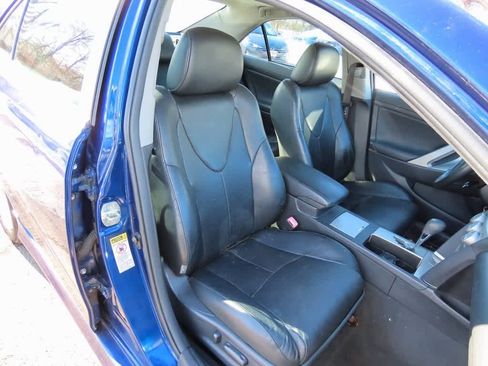 Used 2010 Toyota Camry LE image 15