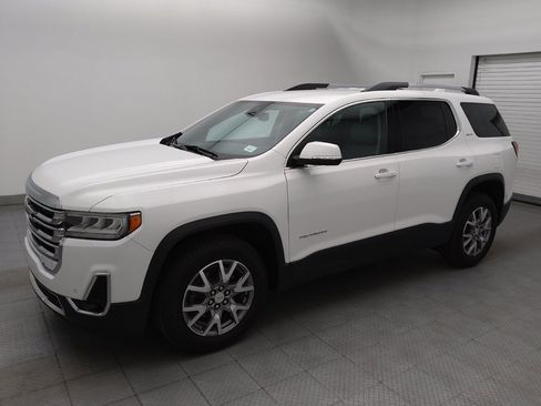 Used 2021 GMC Acadia SLT FWD image 2