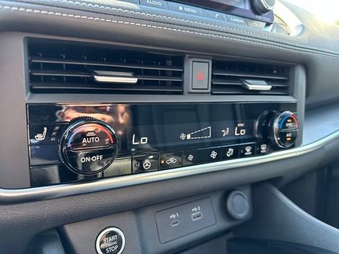 Certified 2023 Nissan Rogue SV w/ SV Premium B Package AWD/4WD image 25