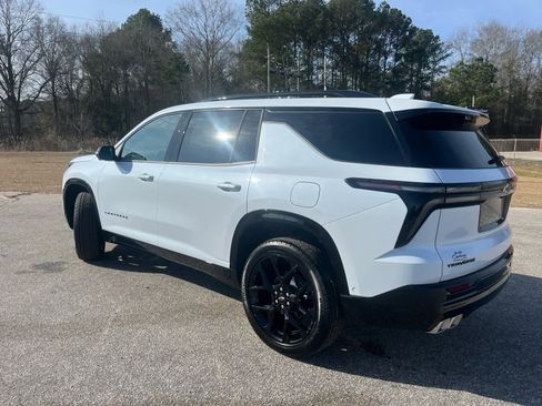 New 2026 Chevrolet Traverse RS w/ LPO, Illumination Package image 4