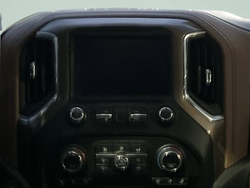 Used 2023 Chevrolet Silverado 2500 High Country w/ Z71 Off-Road Package image 18