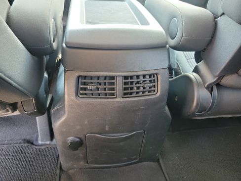 Used 2012 Nissan Titan SV w/ SV Value Truck Pkg AWD/4WD image 10