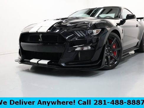 Used 2022 Ford Mustang Shelby GT500 w/ Carbon Fiber Track Pack image 2