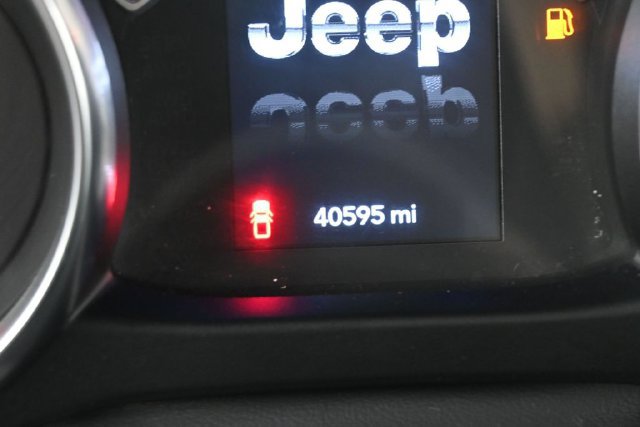 Used 2022 Jeep Gladiator Sport AWD/4WD image 29