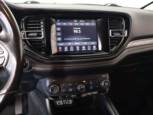 Used 2022 Dodge Durango SXT w/ Anodized Platinum Package image 5